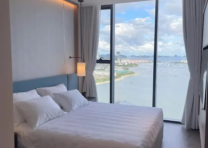 Alacarte Bich Ngoc Ha Long
