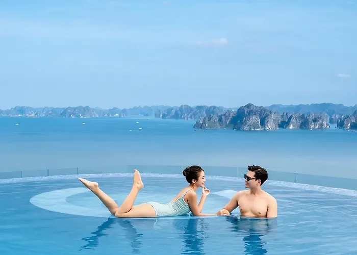 Hotel Alacarte Bich Ngoc Ha Long